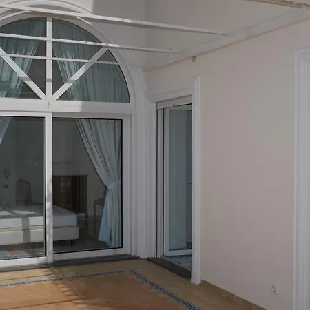 Capri Apartments Apartment