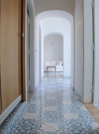 Capri Apartments