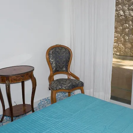 Capri Apartments Апартаменты Капри