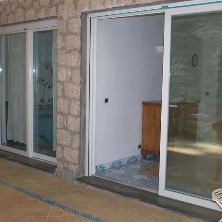 Capri Apartments Апартаменты *